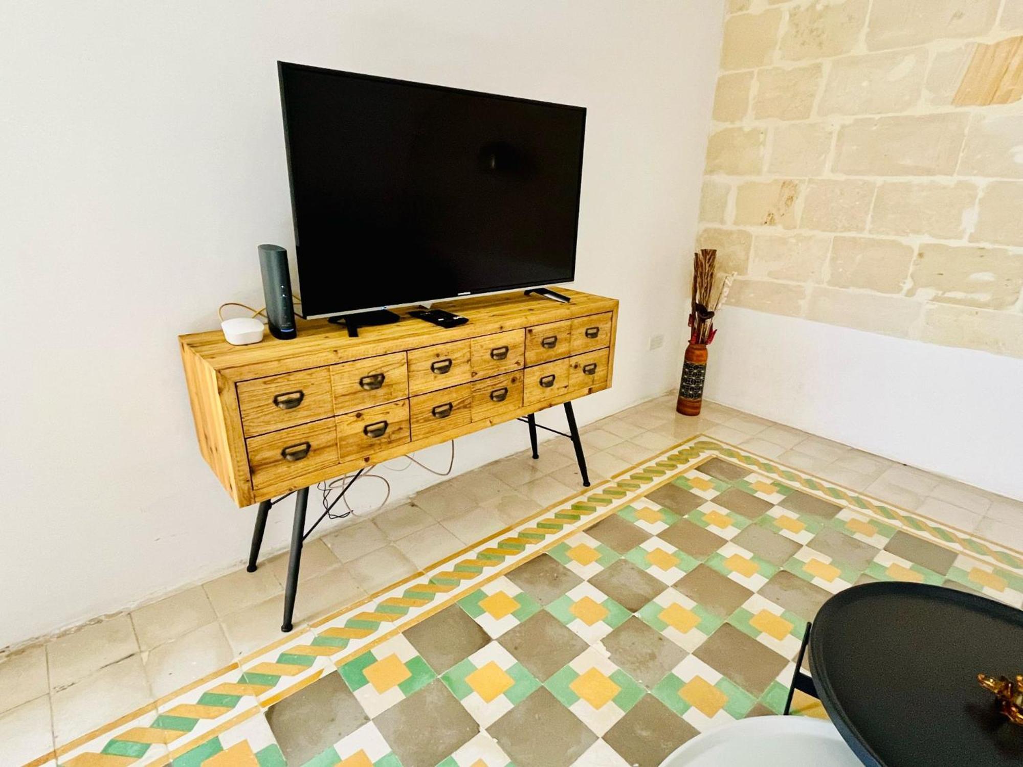 Cozy Charming Apartment In Old Bakery Street Valletta Eksteriør billede